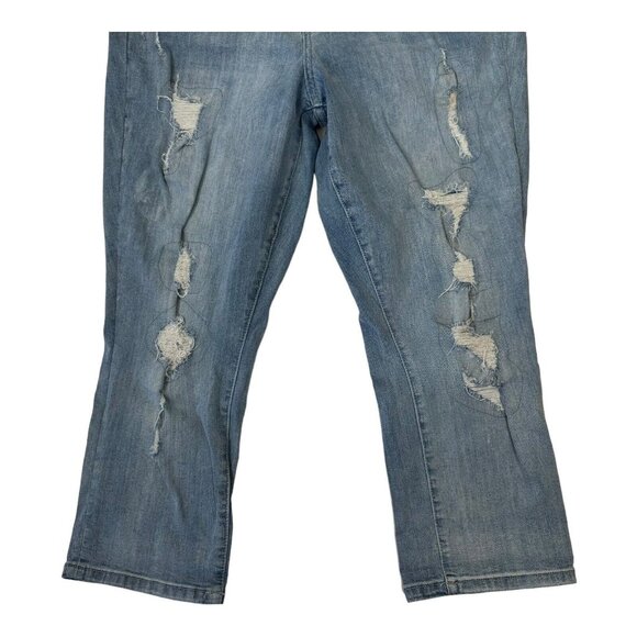 Torrid Denim Crop Skinny Jeans Womens 18 Blue Light Wash Patched Distressed - Picture 8 of 15